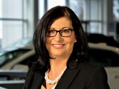 Ana Criollo Business Manager