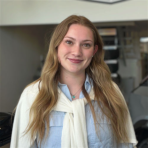 Abby Salmond Sales Consultant